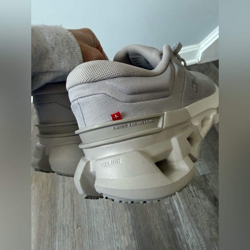 On Running Cloud Flyer 5 Shoes Sneakers Gray Glacier Wolf White Size 8.5 - Picture 13 of 13